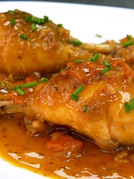 Preparando un Delicioso Guisado de Pollo con Cerveza