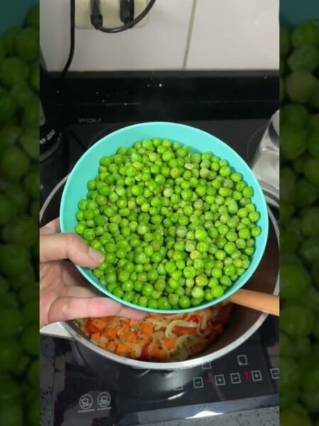 Como hacer pollo arvejado | #shorts #receta #recetafacil #recetaconpollo #polloconverduras #pollo