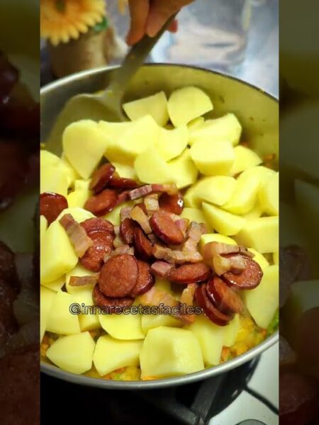 ¡Es tan delicioso que repetirás una y otra vez! Guiso de patatas con chorizo y panceta