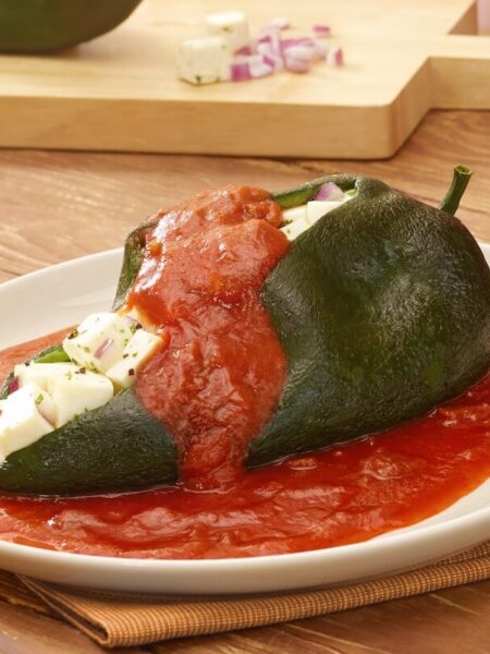 Guisados Vegetarianos: como preparar Chile relleno de queso
