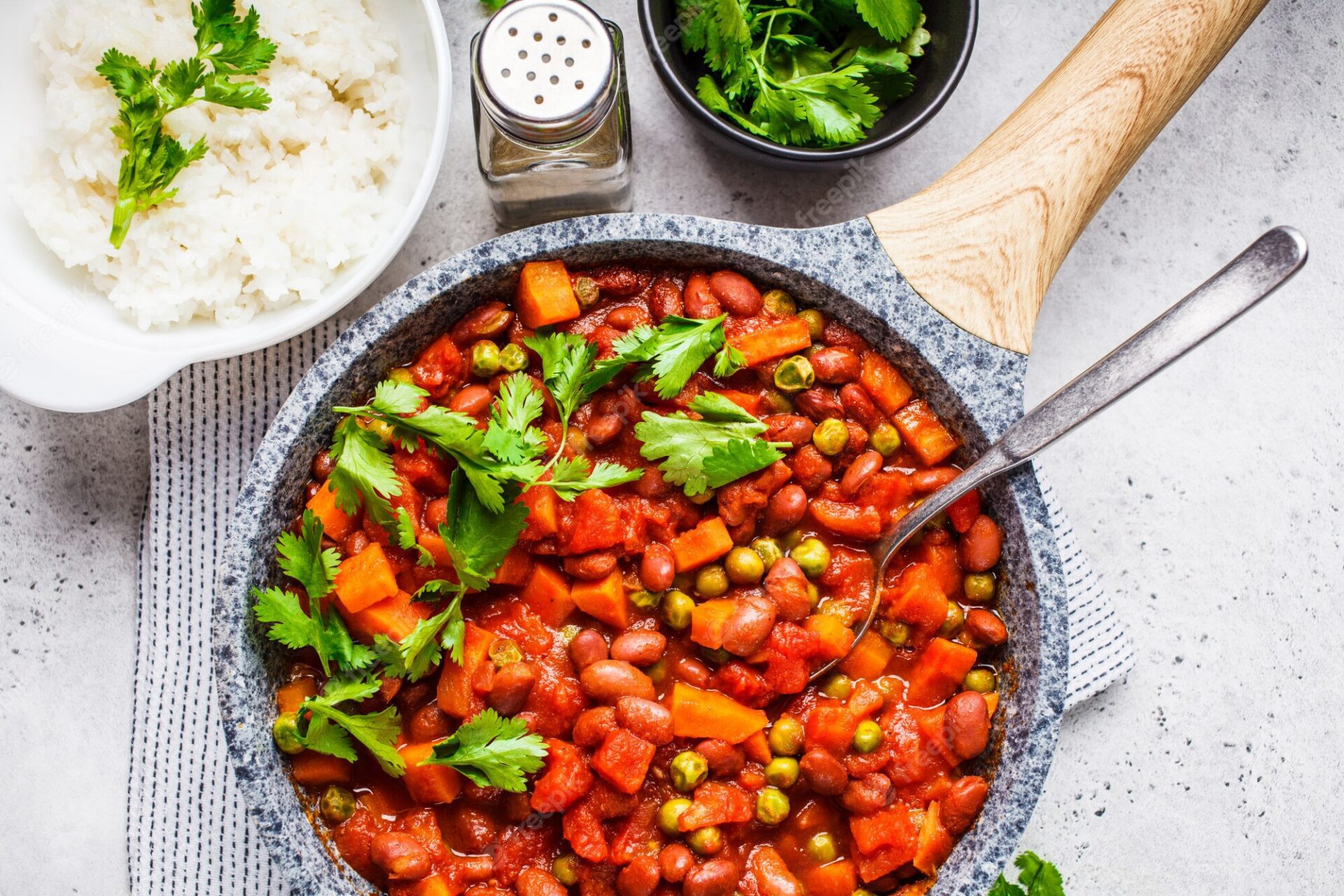 Como preparar un delicioso Guisado de Arroz y Frijoles