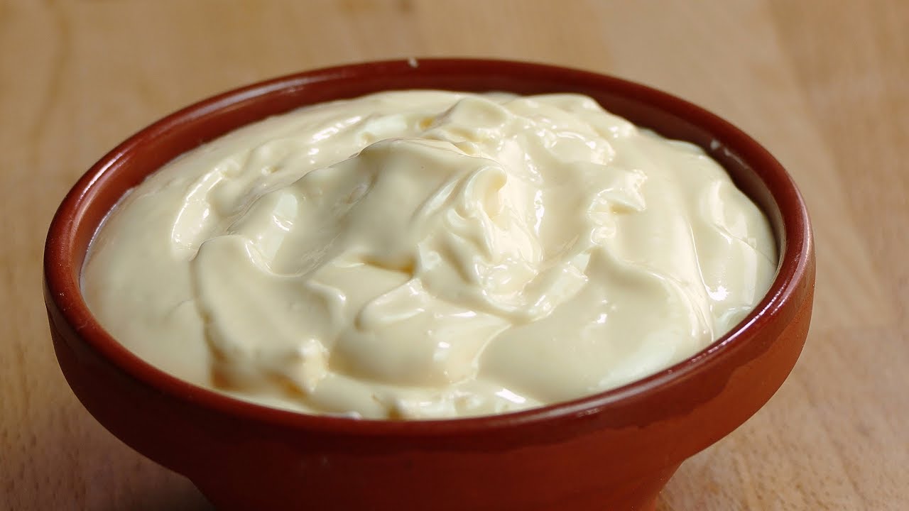 Mayonesa casera con batidora de mano ¡IMPOSIBLE QUE SE CORTE!