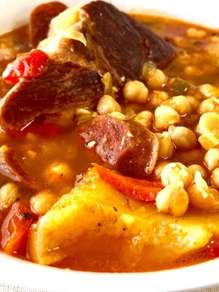Potaje de Garbanzos. Ideal para Días Fríos.