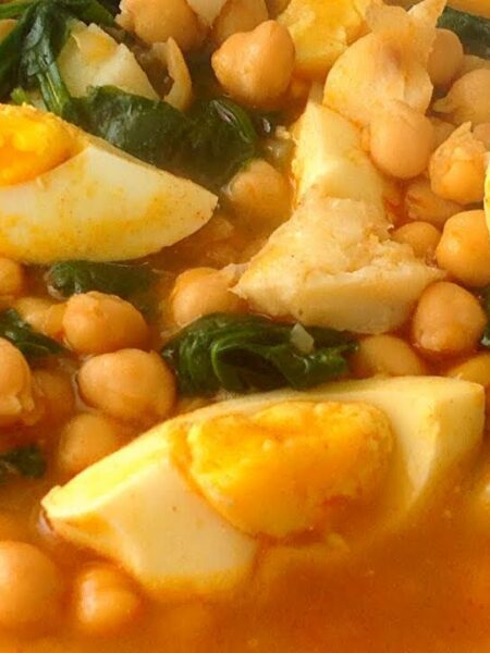 POTAJE DE GARBANZOS CON BACALAO Y ESPINACAS | Recetas de Cocina