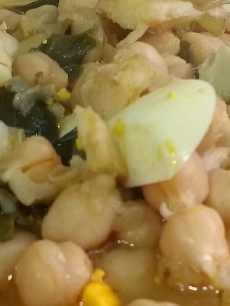 Potaje de garbanzos con espinacas y bacalao en olla GM G Deluxe
