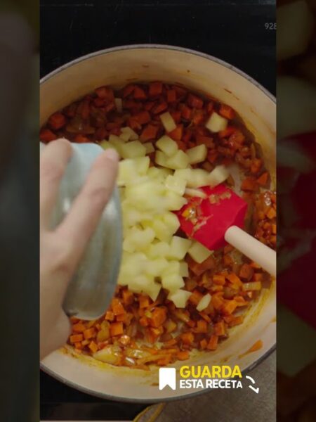 Receta sopa de fideos con albóndigas#recetasNavidad #sopadefideos #gallinablanca #enriquetomás