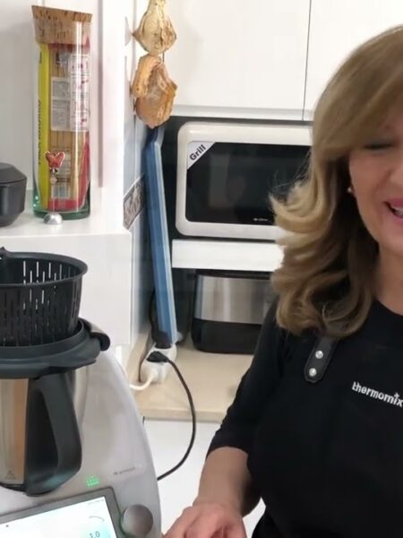 Recetas de potajes: Receta de Potaje de Cuaresma con langostinos con Thermomix por Justa Molina. ¡Delicioso! @JustaMolina ￼