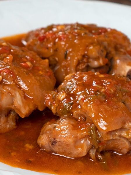 Guisados de Carne: Cómo prepara mi abuela las manitas de cerdo en salsa: recetas deliciosas