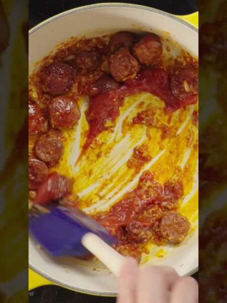 Recetas de potajes: Preparación de potaje de garbanzos con chorizo: receta casera #potaje #garbanzos #chorizo #caldocasero #GallinaBlanca