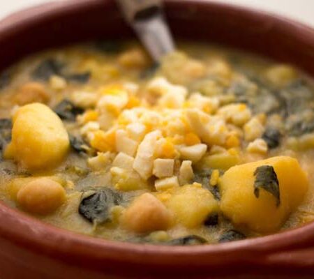 potaje de hinojo con garbanzos y espinacas
