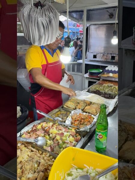 Quisiera comerme uno de cada guiso #tacos #Guisados #foodie #viralshort #parati