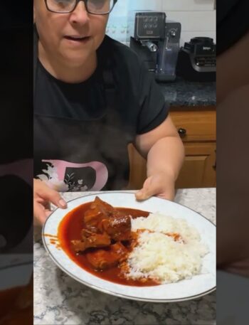 Costillas de Puerco en Salsa Roja! #recetas #comidamexicana #costillasdecerdo