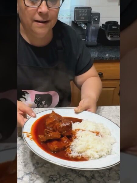 Costillas de Puerco en Salsa Roja! #recetas #comidamexicana #costillasdecerdo