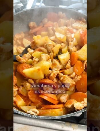 Rico guiso de pollo con papas y zanahorias ¡en menos de una hora!