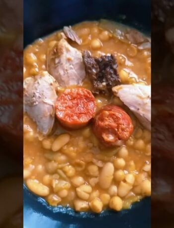 Berza jerezana: Guiso de carne y verduras casero