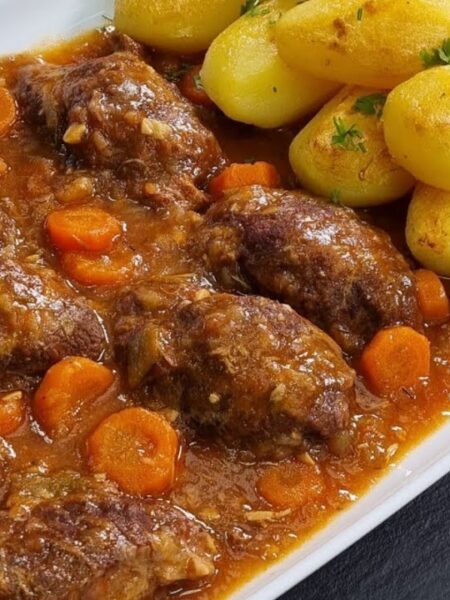 CARRILLERAS O CARRILLADAS EN SALSA ESPECIAL NAVIDAD, UNA CARNE MUY TIERNA Y ECONÓMICA