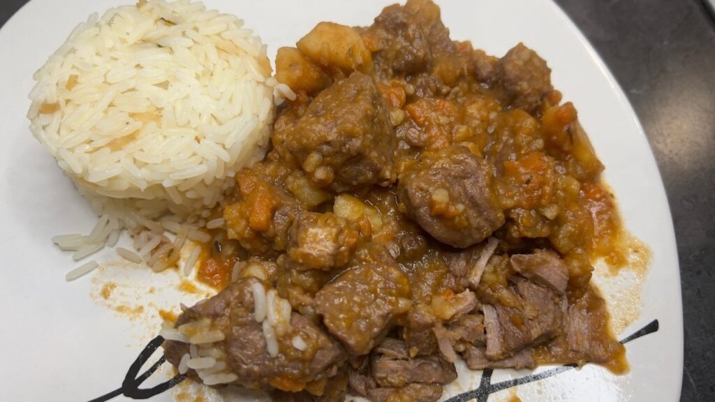 Estofado de Carne y Papas IRRESISTIBLE en Menos de 1 Hora?