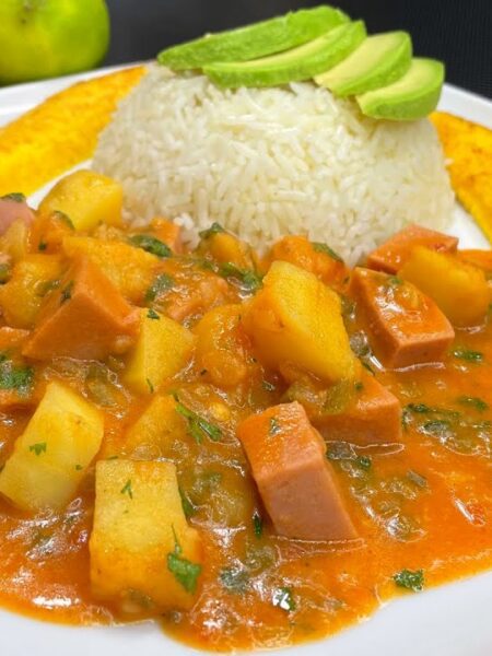 Estofado de Mortadela Ecuatoriano