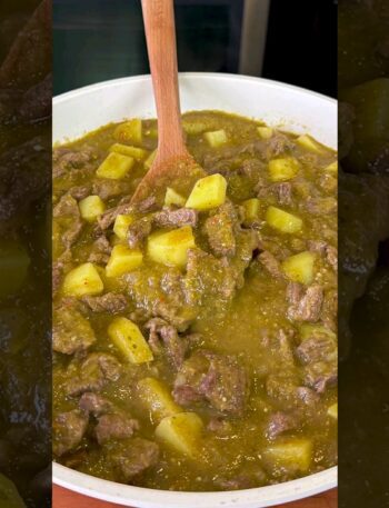 My Favorite Carne con Chile Verde y Papas Recipe #shorts