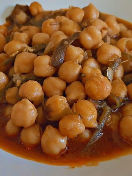 POTAJE DE GARBANZOS CON TAGARNINAS  Muy fácil