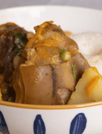 Patita de res estofada casera