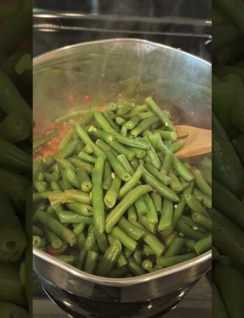 hijotes guisados  hijotes cocidos jitomates cebolla chiles serranos huevos cosome sabrosos