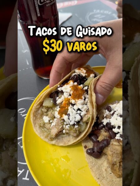 Hola El Güero famosos Tacos de Guisado ¿valen la pena? #mexicanfoodblogger #foodie #tacos