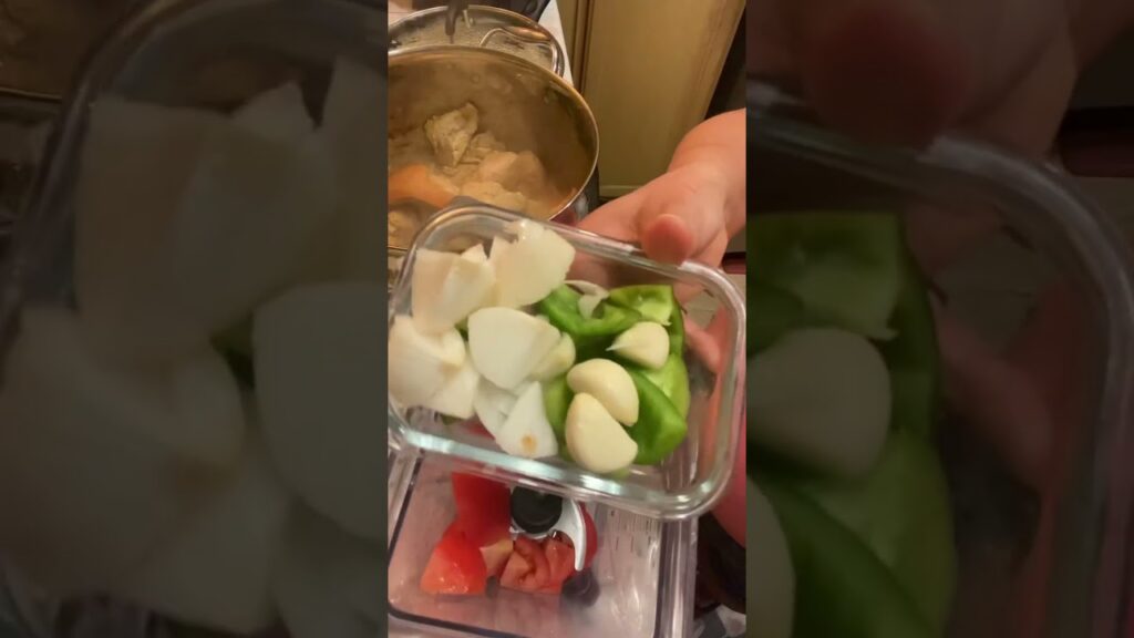 Pollo Guisado (Receta de la abuelita) #foryou #food #shorts #shortsyoutube #fyp