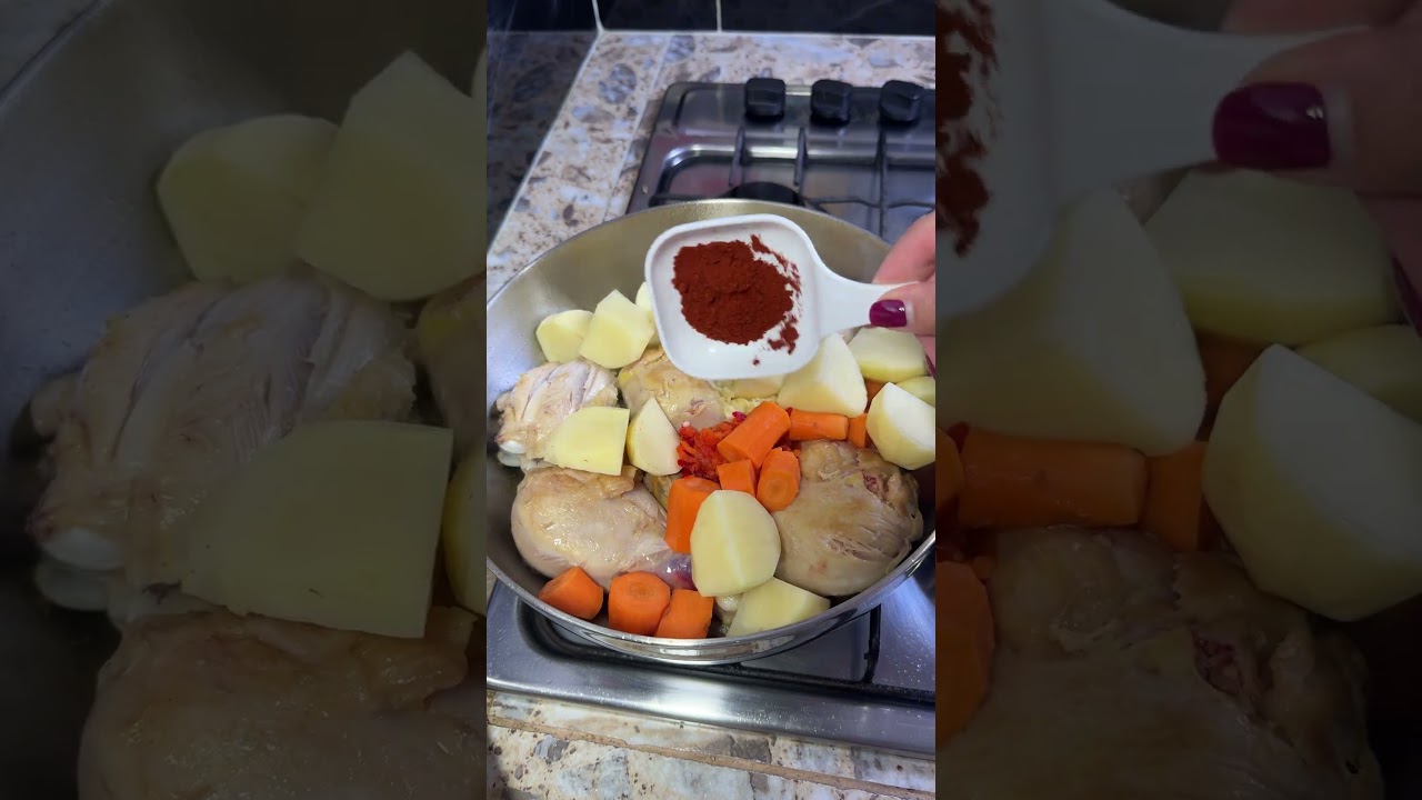 Pollo guisado casero con especias deliciosas