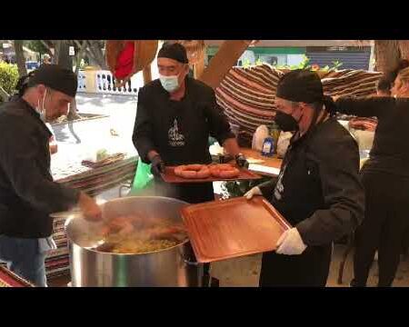 En pleno Mercado del Ibérico se pudo conocer como se prepara el potaje de tagarninas y las migas
