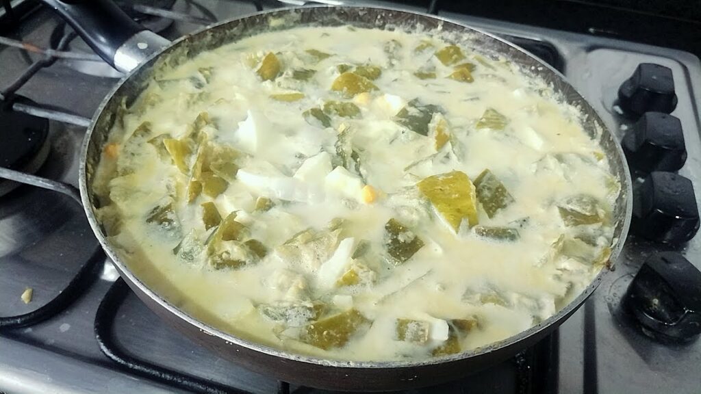 PEPINOS EN CREMA DE  LECHE