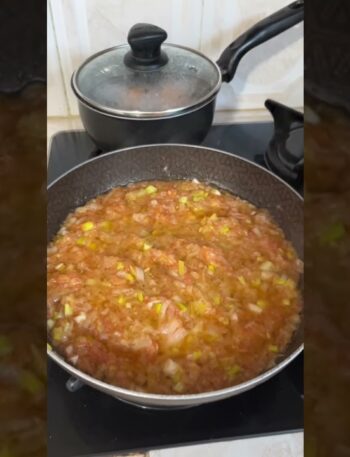 Pepinos guisados #recetas #recetasrapidas #recetafacil ##recetacasera #pepinos