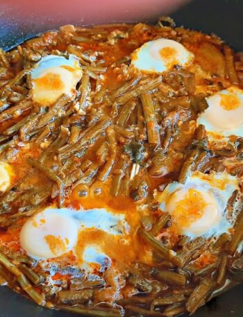 TAGARNINAS CON HUEVOS DE CODORNICES ESPARRAGADAS