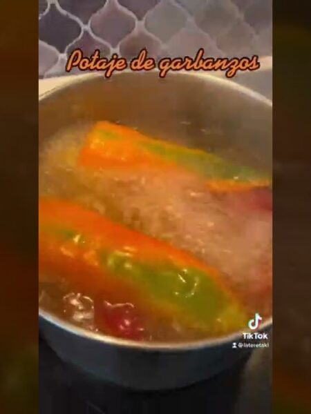 Potaje de garbanzos casero delicioso y saludable