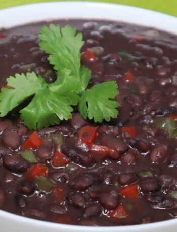 Frijoles negros venezolanos fáciles y deliciosos