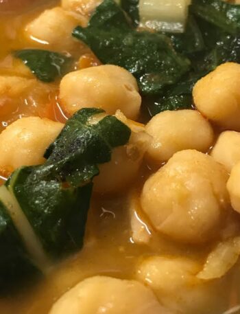 Potaje de garbanzos con acelgas