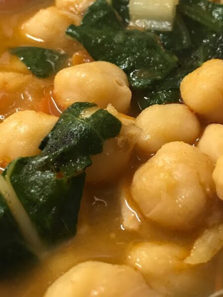 Potaje de garbanzos con acelgas