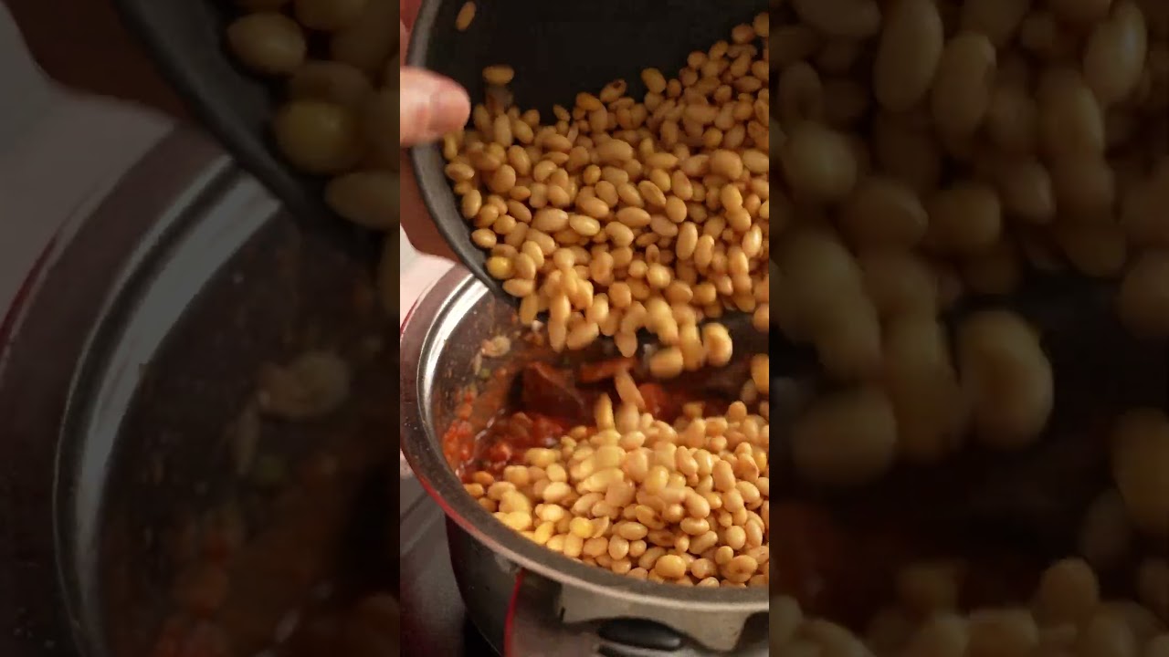 Guiso de porotos de soja Mickey