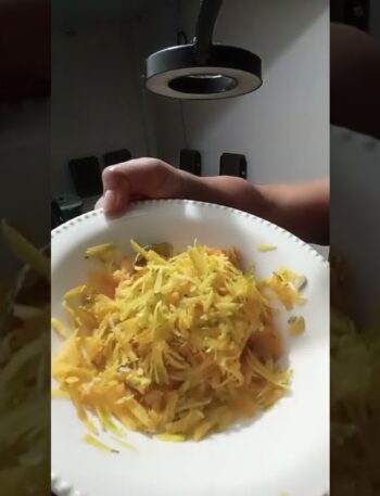 @recetasyhogar.. frijoles guisados con pezuña pepino de guiso y papas picadas