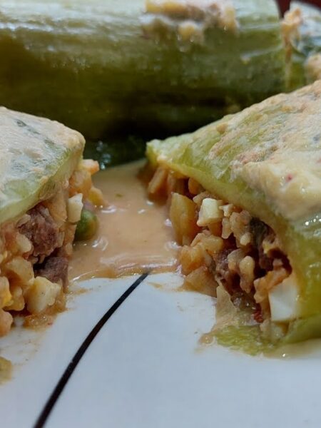 Pepinos rellenos de carne de res, fáciles y deliciosos