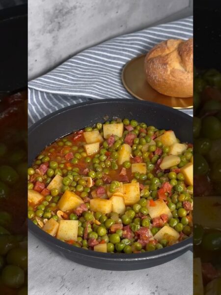 Guiso de guisantes: con jamón, chorizo y patatas ￼