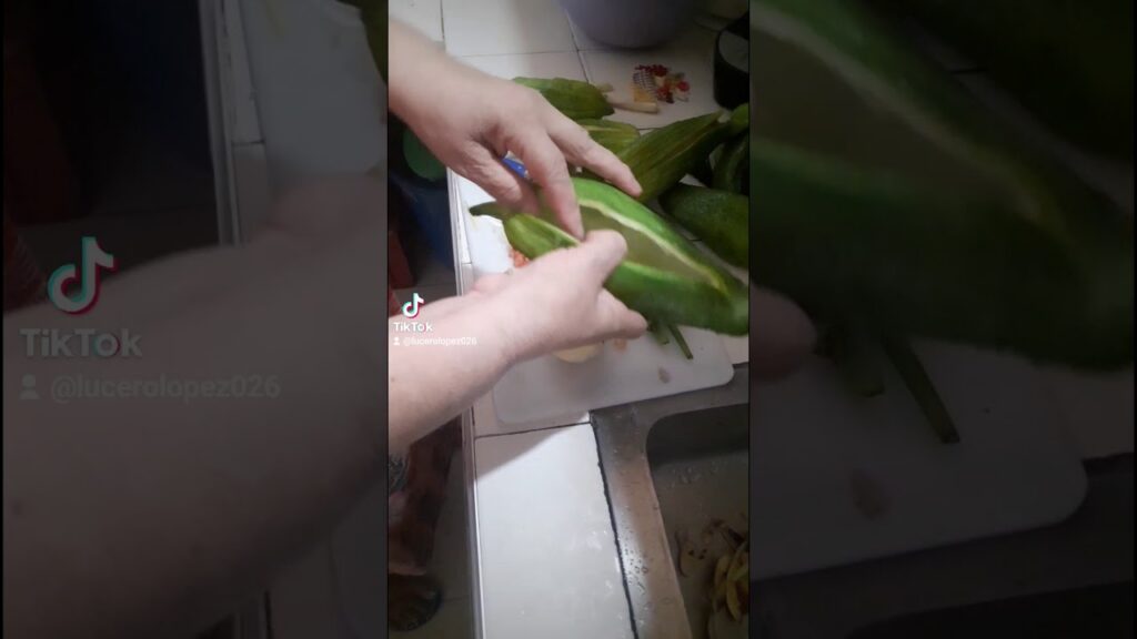 pepinos rellenos.