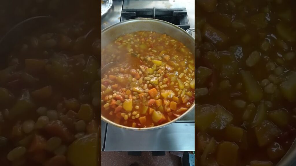 Alubias blancas estofadas con verduras