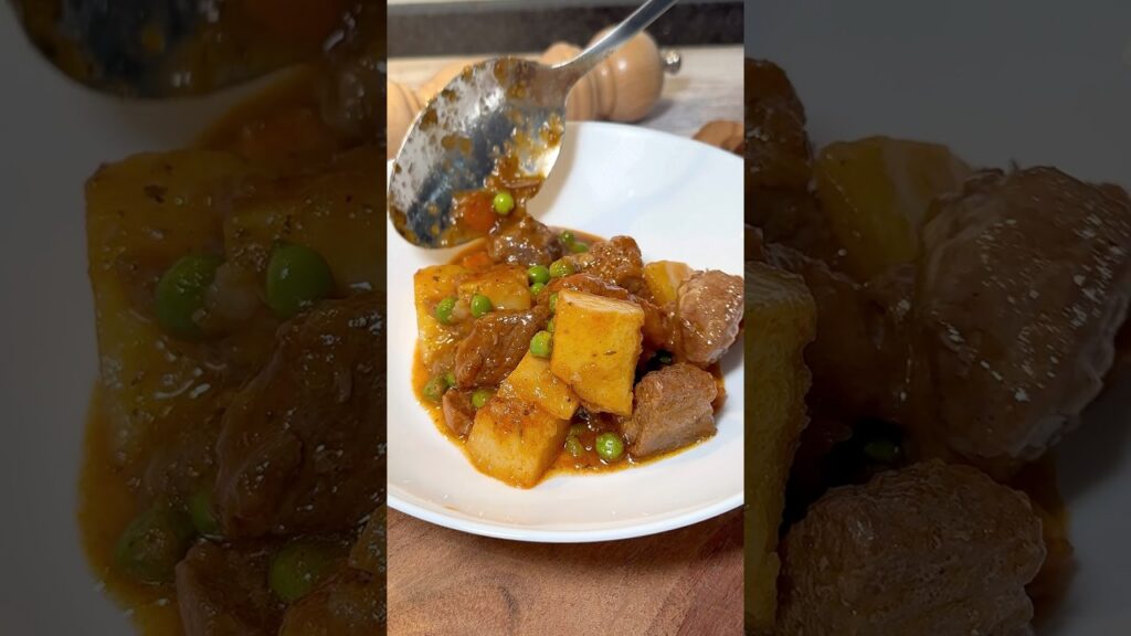 Guiso de cerdo con patatas… ¡Un clásico brutal! #youtubeshorts